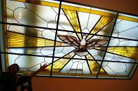  Vitral nuevo representando al Espiritu Santo. 8 metros cuadrados en plafon con vidrios laminados de 4+4 por debajo para seguridad.
Iglesia Parroquial de San Ambrosio en Belgrano Buenos Aires octubre de 2010.-